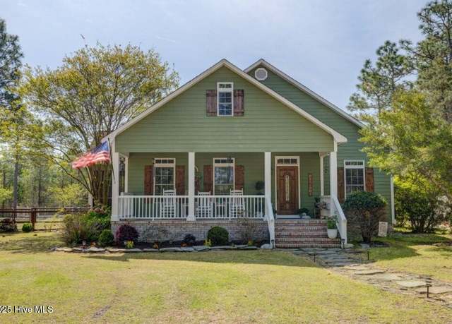 Property at 1835 Pinnacle Pkwy, Hampstead, NC 28443, 3 beds, 2 baths