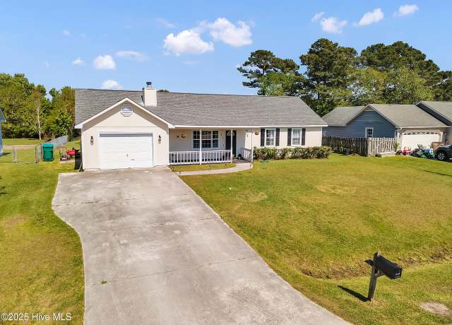 Property at 213 Zachary Ln, Hubert, NC 28539, 3 beds, 2 baths