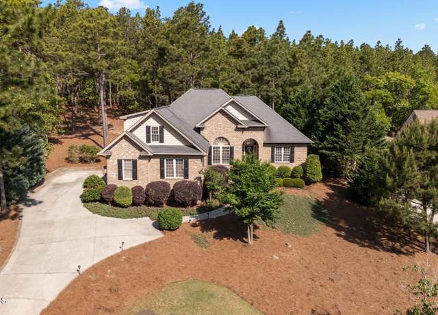 Property at 119 James Dr, West End, NC 27376, 4 beds, 3.5 baths