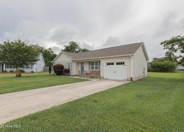 Property at 402 Halo Ct, Jacksonville, NC 28546, 3 beds, 2 baths