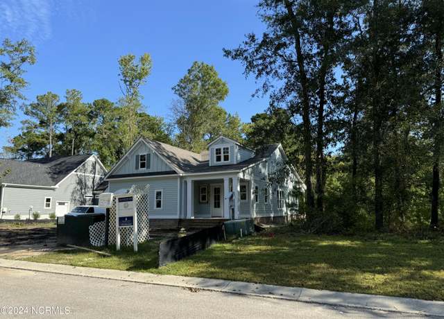 Property at 9679 Red Raspberry Rd NE, Leland, NC 28451, 3 beds, 3.5 baths