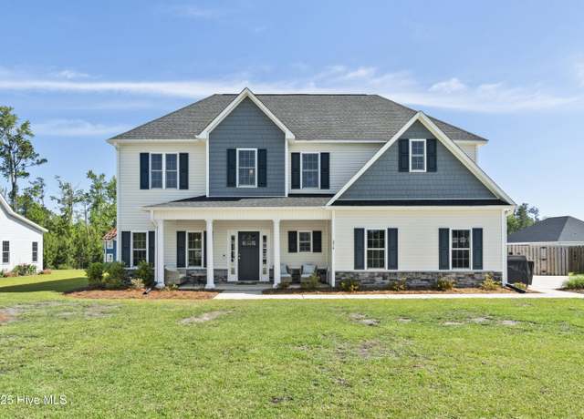 Property at 274 W Broughton Ln, Rocky Point, NC 28457, 4 beds, 2.5 baths