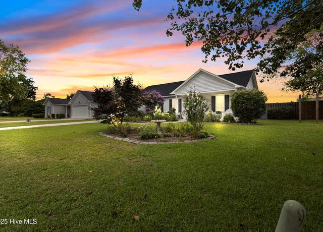 Property at 2513 Ashby Dr, Wilmington, NC 28411, 3 beds, 2 baths