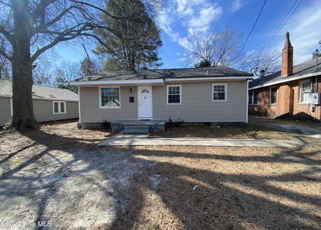 Property at 410 Murray St, Goldsboro, NC 27530, 4 beds, 2 baths