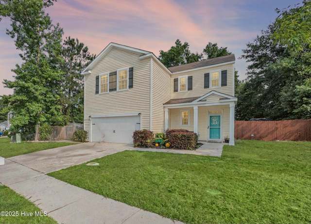 Property at 8057 Glen Laurel Dr NE, Leland, NC 28451, 4 beds, 2.5 baths