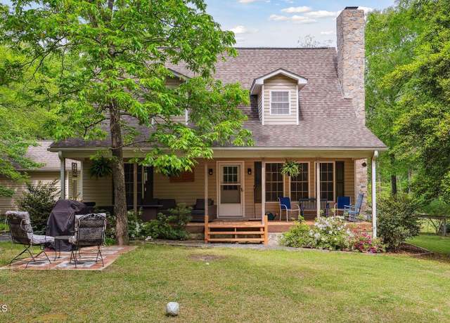 Property at 125 Riverway Ln, West End, NC 27376, 3 beds, 2.5 baths