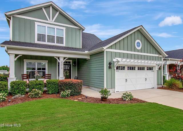 Property at 2373 Lakeside Cir, Wilmington, NC 28401, 4 beds, 3.5 baths