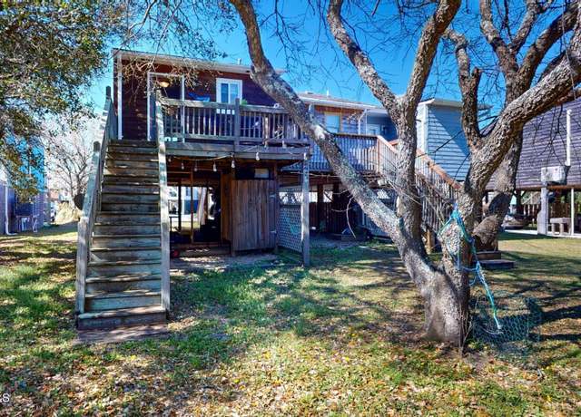 Property at 212 Sand Piper Dr, North Topsail Beach, NC 28460, 1 bed, 1 bath