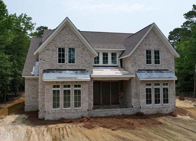 Property at 517 Edgewater Club Rd, Wilmington, NC 28411, 5 beds, 4.5 baths