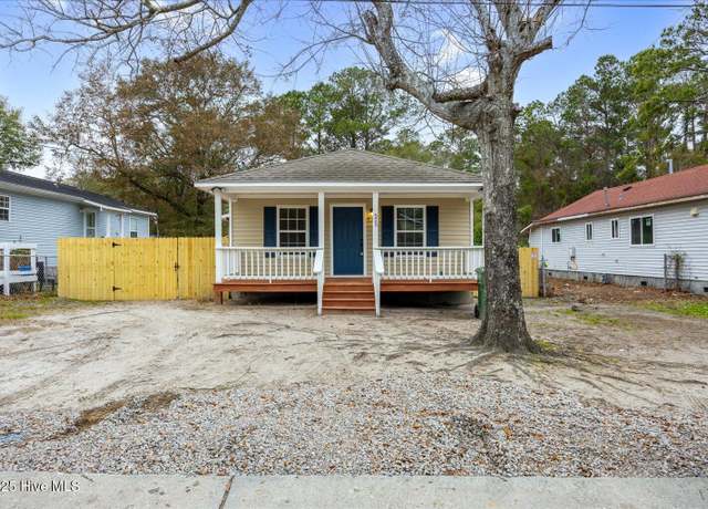 Property at 525 Maides Ave, Wilmington, NC 28405, 3 beds, 2 baths