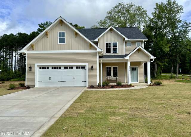 Property at 200 Forester Dr, Vass, NC 28394, 4 beds, 3.5 baths