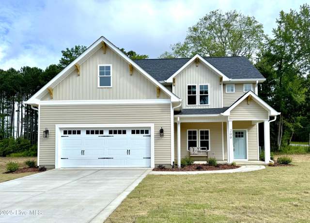 Property at 200 Forester Dr, Vass, NC 28394, 4 beds, 3.5 baths