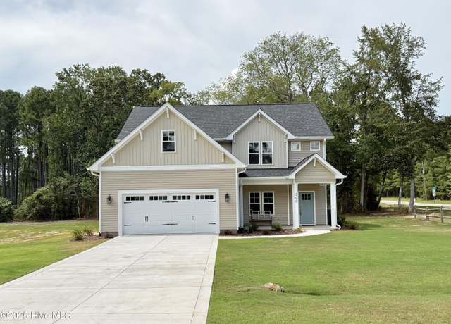 Property at 200 Forester Dr, Vass, NC 28394, 4 beds, 3.5 baths