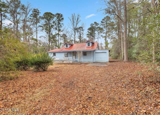 Property at 186 Cheverolet Dr, Delco, NC 28436, 2 beds, 2 baths