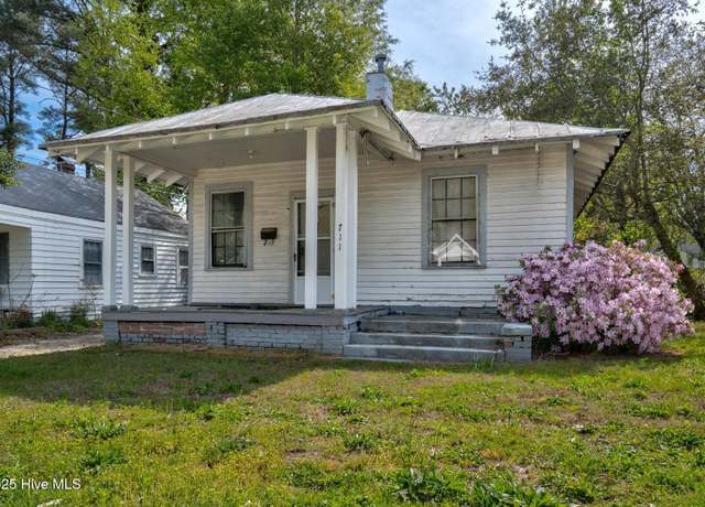 Property at 711 S Pine St, Rocky Mount, NC 27804, 2 beds, 1 bath