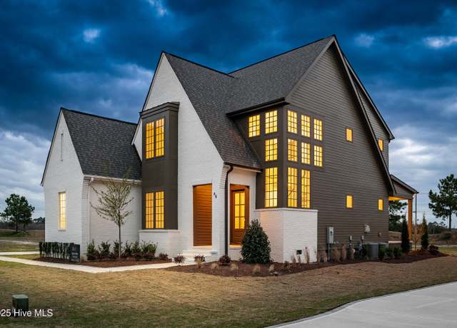 Property at 46 Pinewood Cv, Snow Hill, NC 28580, 4 beds, 4 baths