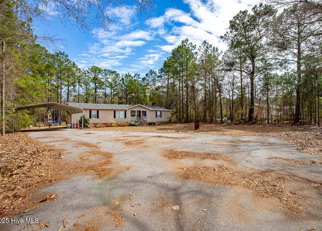 Property at 210 Creek Bank Dr, New Bern, NC 28560, 3 beds, 2 baths