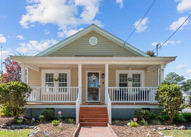 Property at 117 Plum St, Williamston, NC 27892, 3 beds, 1.5 baths