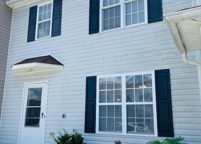 Property at 305 Comanche Trl, Havelock, NC 28532, 3 beds, 2.5 baths