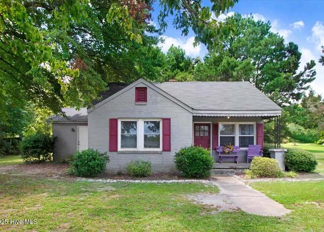 Property at 668 E New Hope Rd, Goldsboro, NC 27534, 2 beds, 1 bath