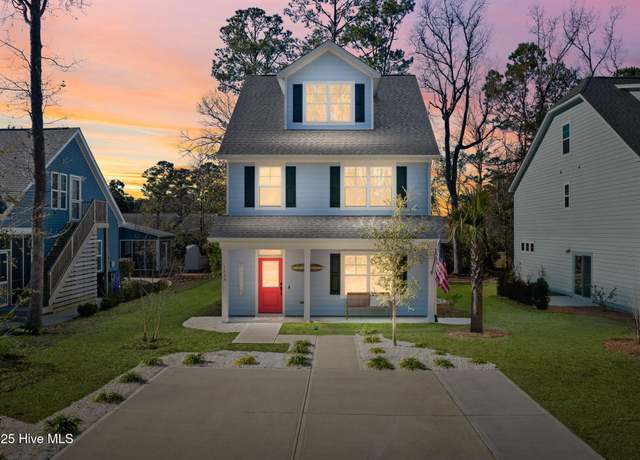 Property at 1163 N Caswell Ave, Southport, NC 28461, 4 beds, 3.5 baths