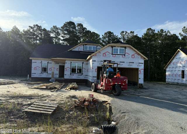 Property at 266 Browns Ferry Rd, Jacksonville, NC 28546, 3 beds, 2 baths