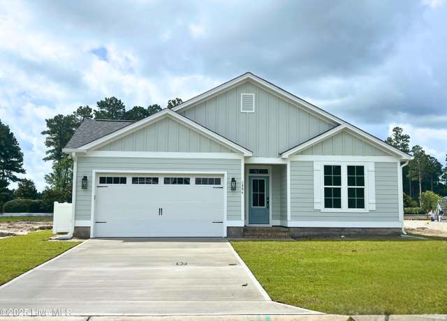 Property at 1006 Brighton Dr, New Bern, NC 28562, 4 beds, 2.5 baths