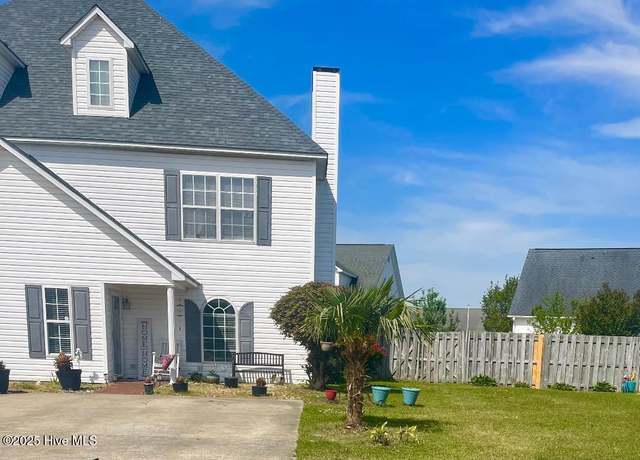 Property at 3032 Edward Ct Unit B, Winterville, NC 28590, 3 beds, 2.5 baths