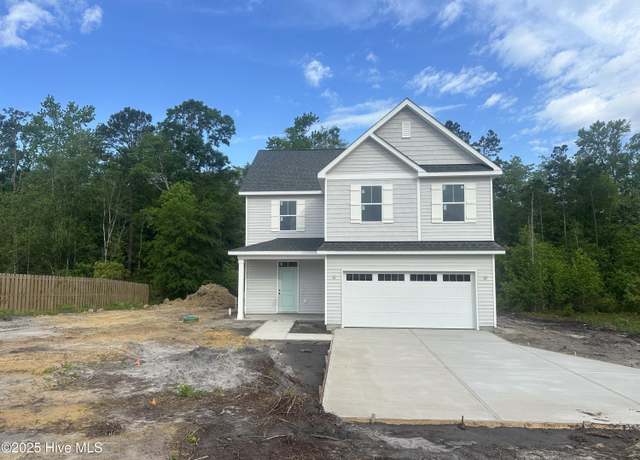 Property at 610 Poppleton Dr, Hampstead, NC 28443, 3 beds, 2.5 baths