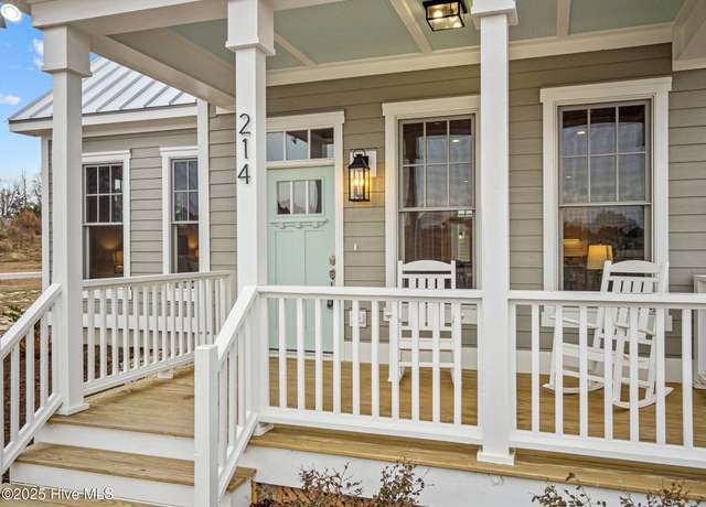 Property at 214 Ward Rd, Swansboro, NC 28584, 4 beds, 2.5 baths