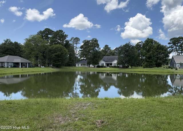 Property at 135 Willow Oaks Dr, Wallace, NC 28466
