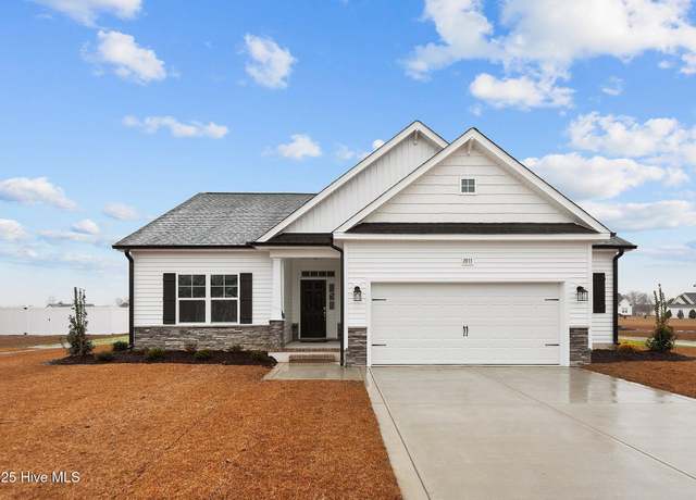 Property at 2833 Tucker Hill Dr, Grimesland, NC 27837, 4 beds, 2 baths