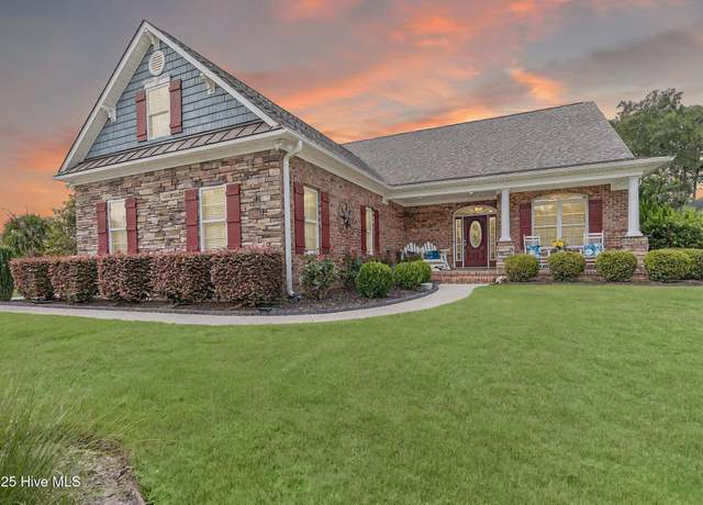 Property at 2514 Sugargrove Trl NE, Leland, NC 28451, 4 beds, 3 baths