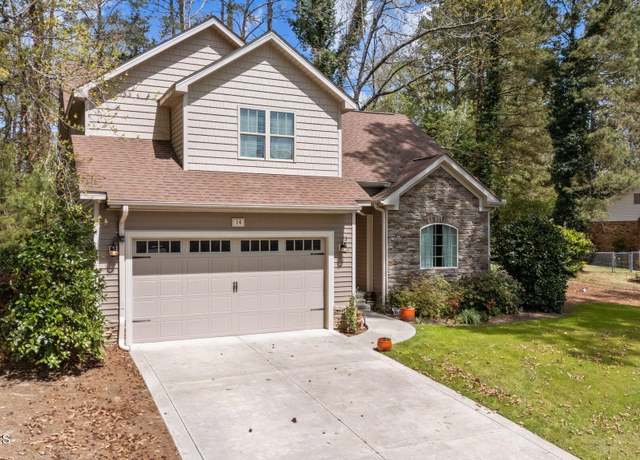 Property at 14 Lakeview Dr, Whispering Pines, NC 28327, 4 beds, 2.5 baths