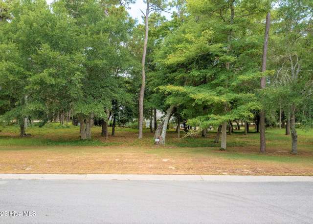 Property at 682 Beaufain St SW, Supply, NC 28462