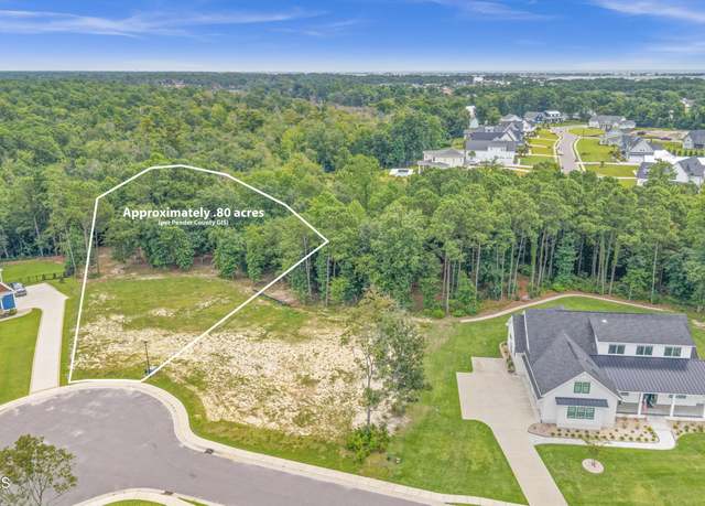 Property at 27 W Scarborough Ct, Hampstead, NC 28443