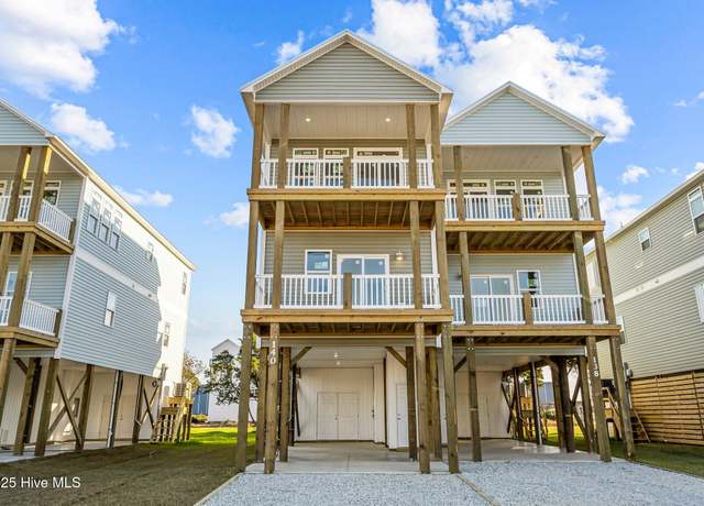 Property at 138 Sea Gull Ln, North Topsail Beach, NC 28460, 3 beds, 3 baths