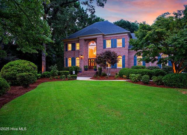 Property at 1508 Radian Rd, Wilmington, NC 28405, 4 beds, 4.5 baths