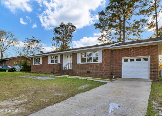 Property at 1013 Glenlea Dr, Wilmington, NC 28405, 3 beds, 2 baths