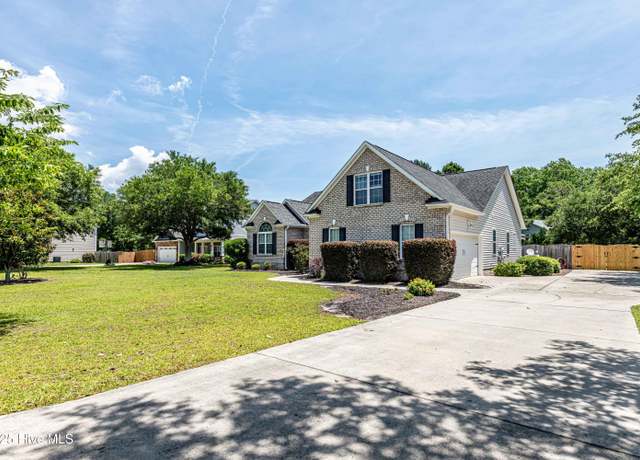 Property at 220 Everett Yopp Dr, Sneads Ferry, NC 28460, 4 beds, 2 baths