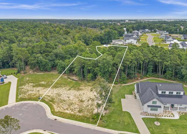 Property at 26 W Scarborough Ct, Hampstead, NC 28443