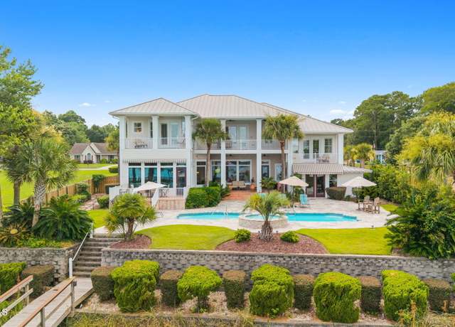 Property at 1224 Riverbend Dr SW, Shallotte, NC 28470, 4 beds, 4 baths
