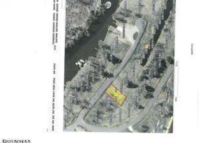 Property at 97 Maritime Ct, Chocowinity, NC 27817