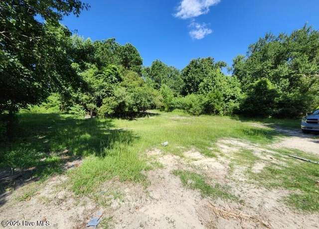 Property at 306 Howards Landing Rd, Hampstead, NC 28443