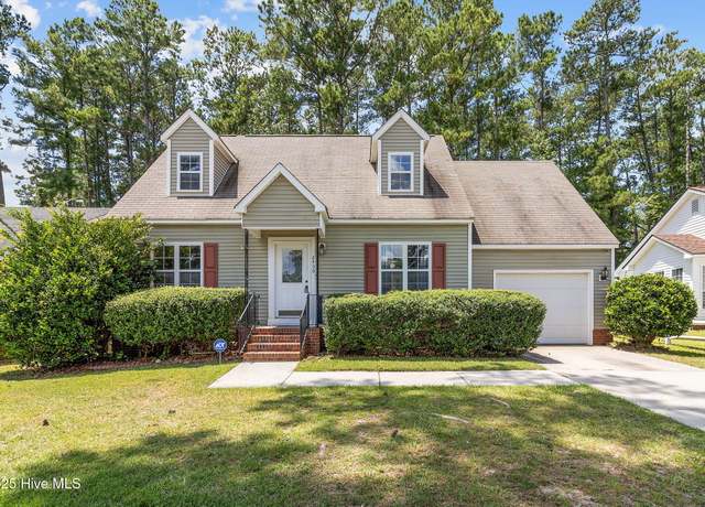 Property at 2450 Painters Mill Dr, Fayetteville, NC 28304, 3 beds, 2 baths