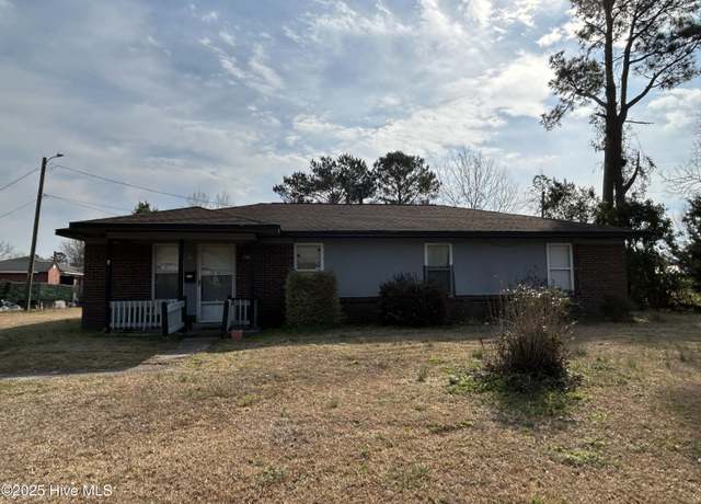 Property at 1502 N 26th St, Wilmington, NC 28405, 4 beds, 1.5 baths