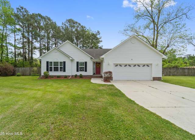Property at 162 E Ridge Ct, Jacksonville, NC 28540, 3 beds, 2 baths