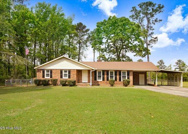 Property at 314 White Oak Rd, Goldsboro, NC 27534, 3 beds, 2 baths