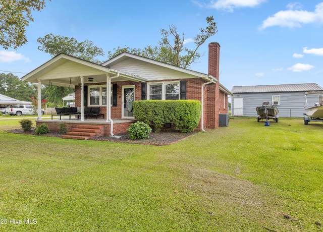 Property at 840 S Nc Highway 111, Chinquapin, NC 28521, 3 beds, 2 baths