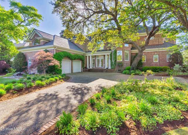 Property at 1047 Ocean Ridge Dr, Wilmington, NC 28405, 5 beds, 3.5 baths